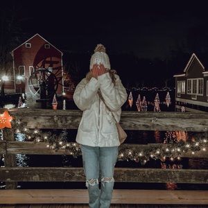 Meet your Posher, Kaitlyn